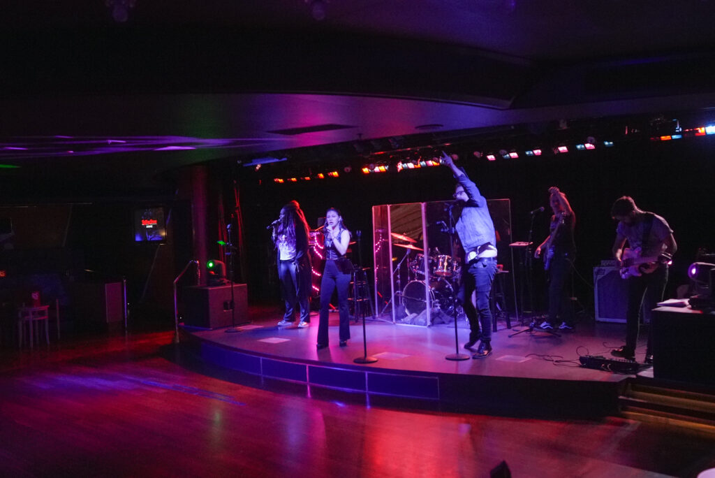 An evening at the Rolling Stone Lounge