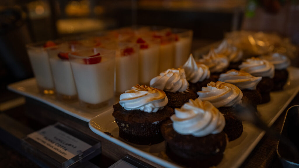 Dining at the Lido Market